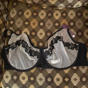 Cacique bra NWTS size 46DDD